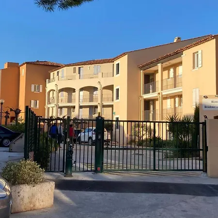 L'Escale Apartment Cogolin Exterior photo